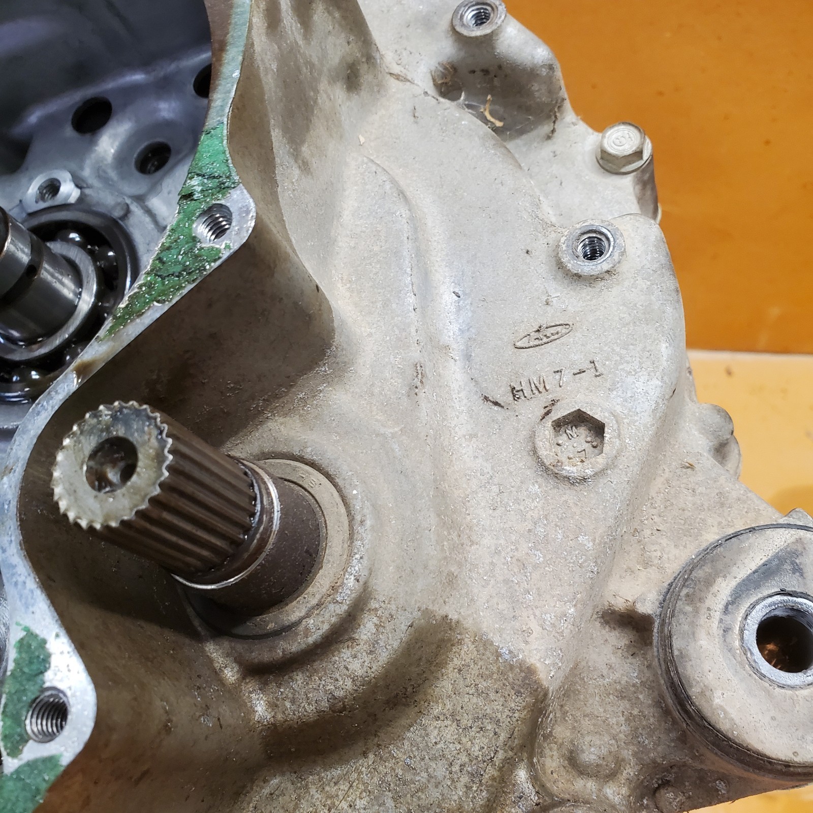 1997 Honda Foreman 400 4x4 Engine Motor Block Crank Case Crankcase Shaft Bottom