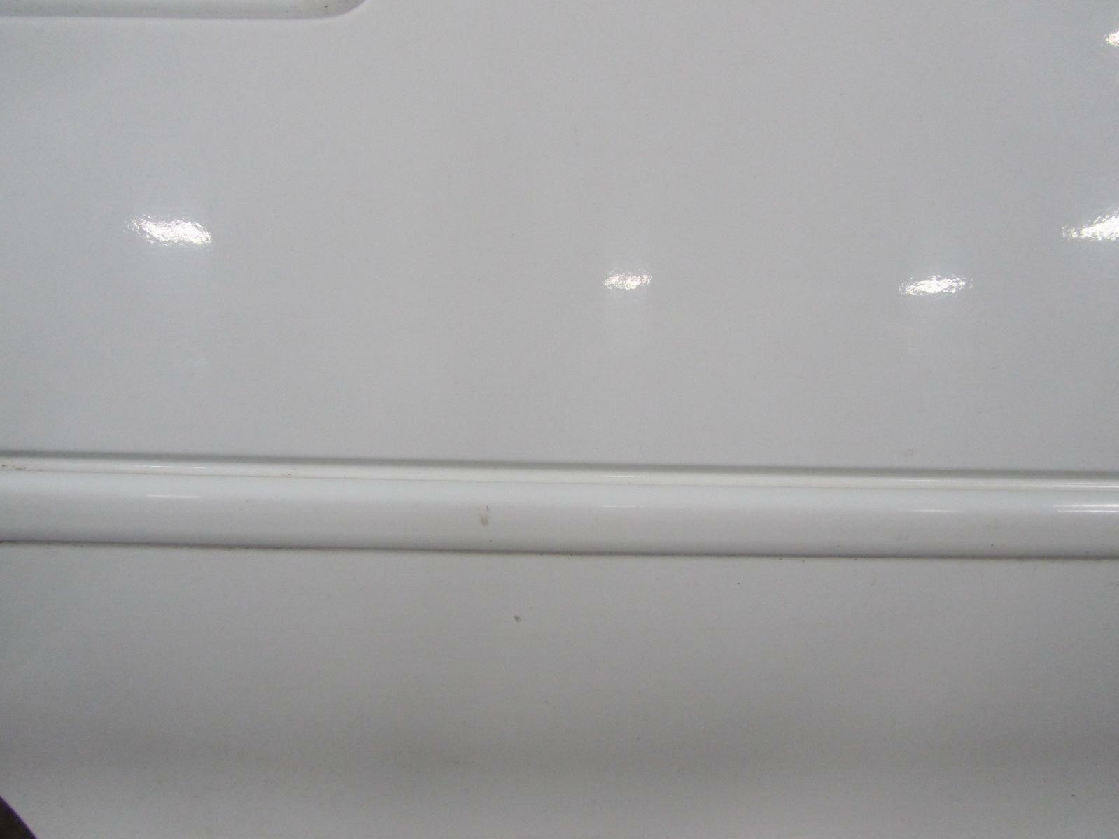 93-02 CHEVY CAMARO RF Right Front Passenger Side Door Electric White 9567