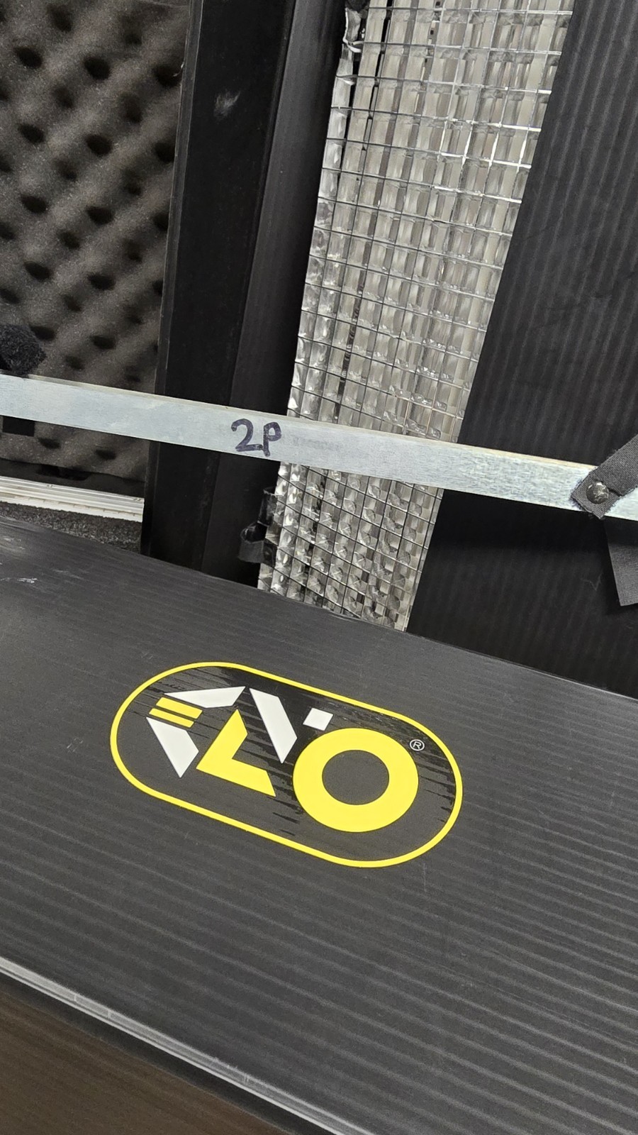 Kino Flo Diva Lite 401 Kit (120VAC) - Full Set of Extra Bulbs & Lg Hard Case