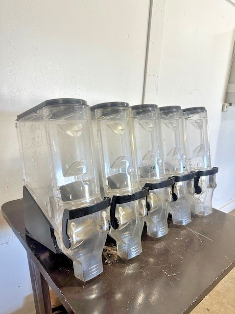 LOT OF 5 TRADE FIXTURES 618/624 COMMERCIAL BULK FOOD GRAVITY BIN DISPENSERS