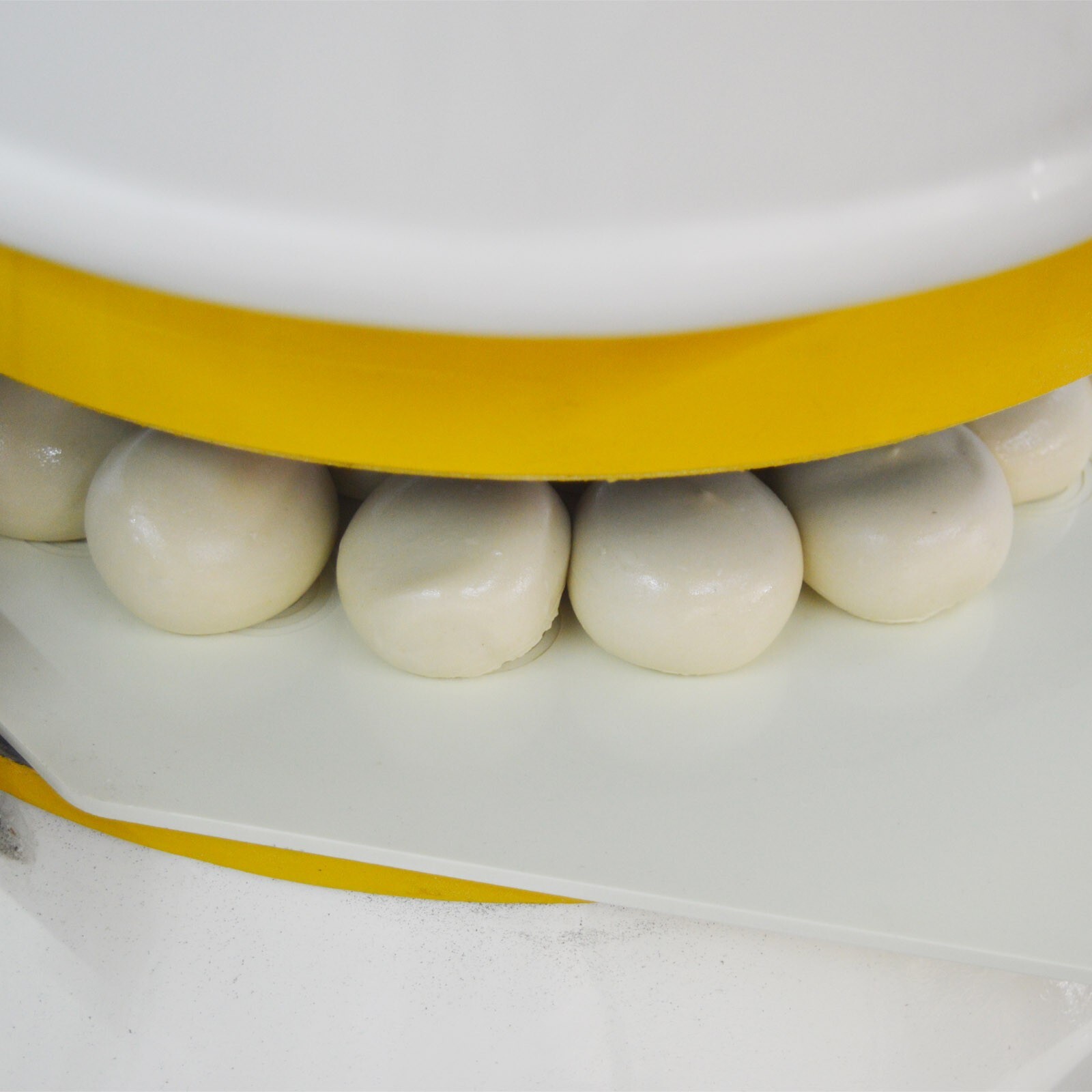 26 PCS Dough Divider and Rounder Commercial Dough Cutter Bakery Bread Maker 110V