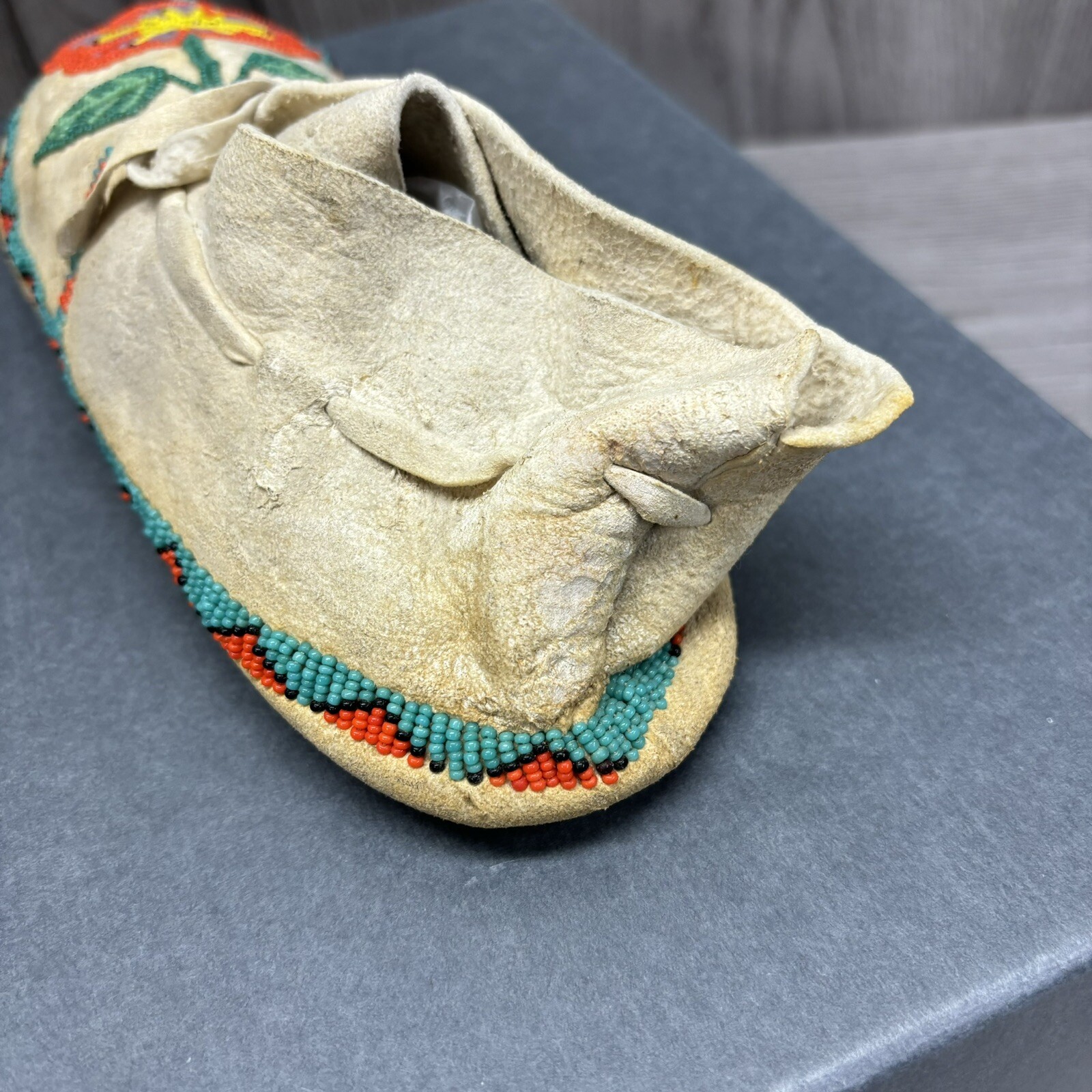 Antique Circa 1900 Northern Plains Beaded Moccasins Teal Orange Flower original