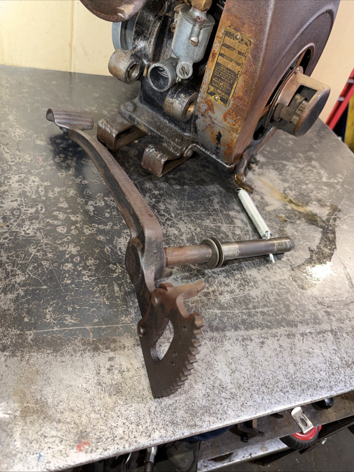 Antique Briggs & Stratton Model H Kick Start Aircooled Engine