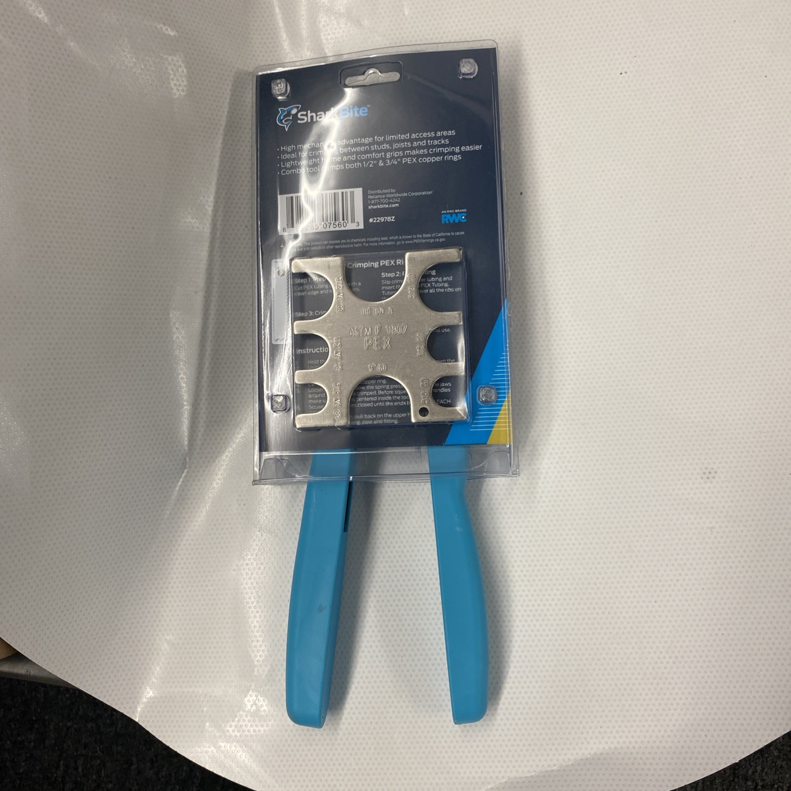 SharkBite 5259466 1/2-in & 3/4-in Offset Crimp Tool