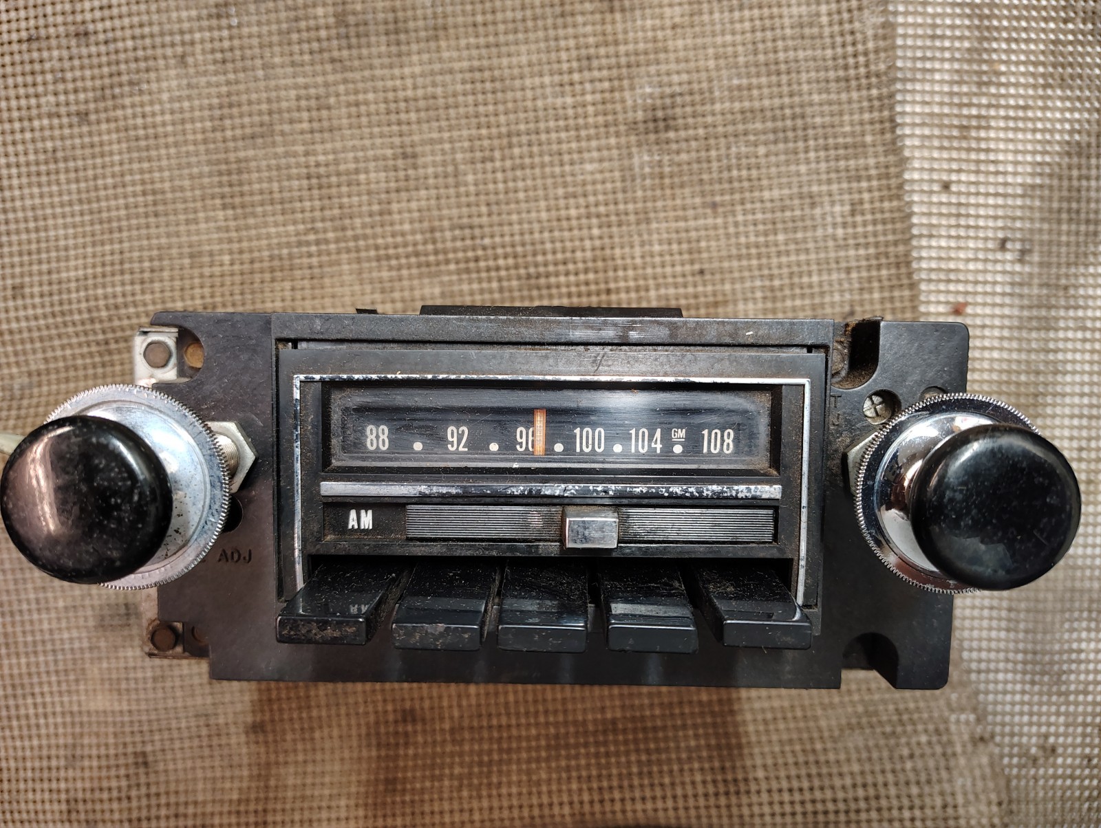 1971-73 Buick Riviera Wildcat Electra 225 LeSabre Factory AM FM Radio 34BFP2