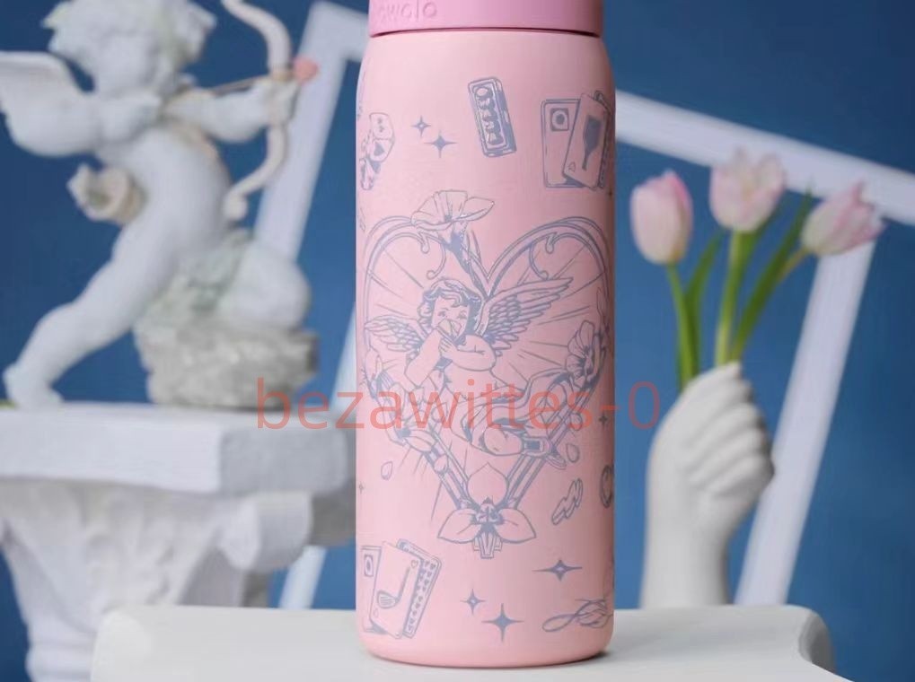 Limited Edition Owala Valentines Shot To The Heart Freesip Water Bottle- 32Oz