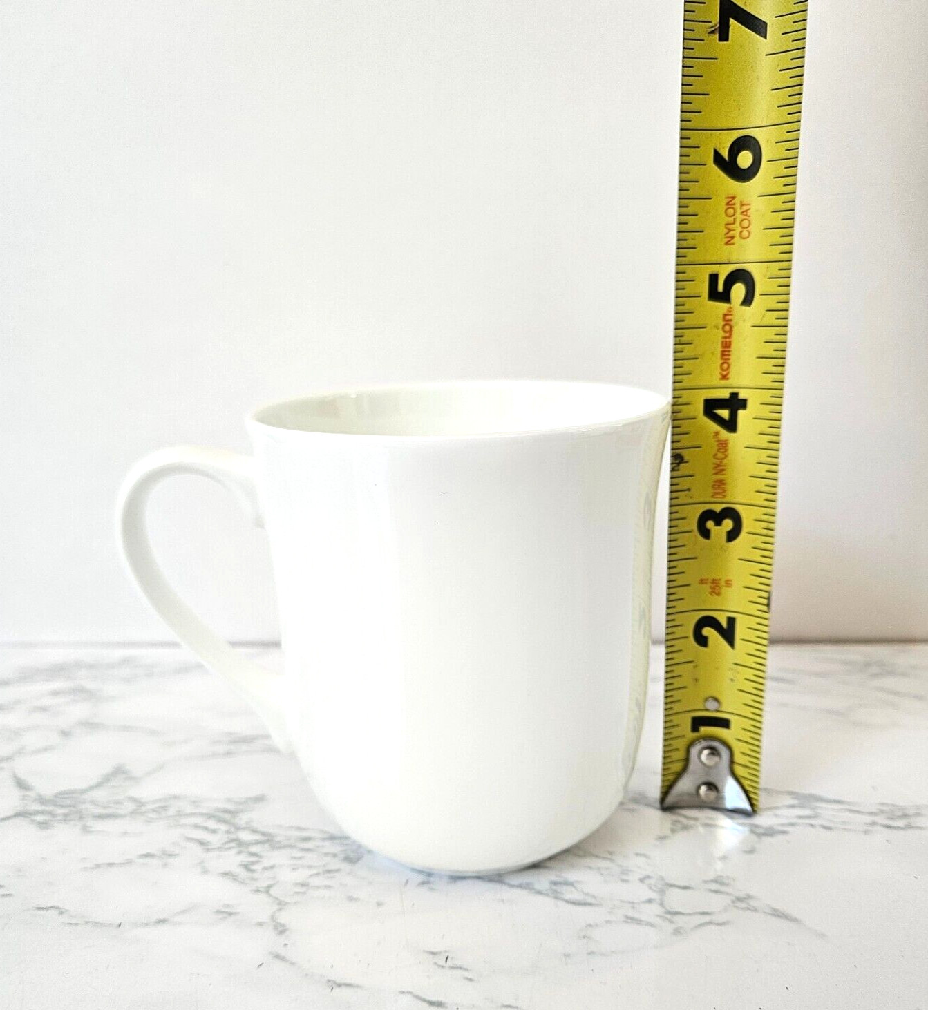 2 WEDGWOOD Gourmet Coffee Mugs Cups Bone China Professional China Home Gourmet