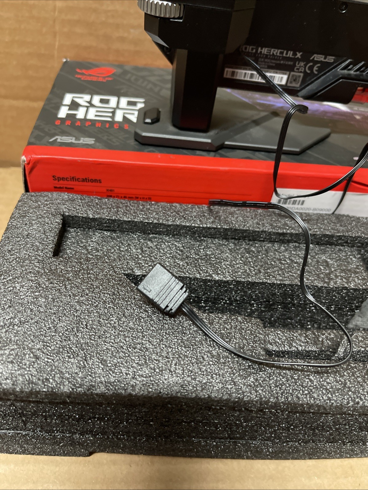 ASUS ROG Herculx Graphics Card Anti-Sag Holder, Incl Spirit Level, Aura Sync RGB