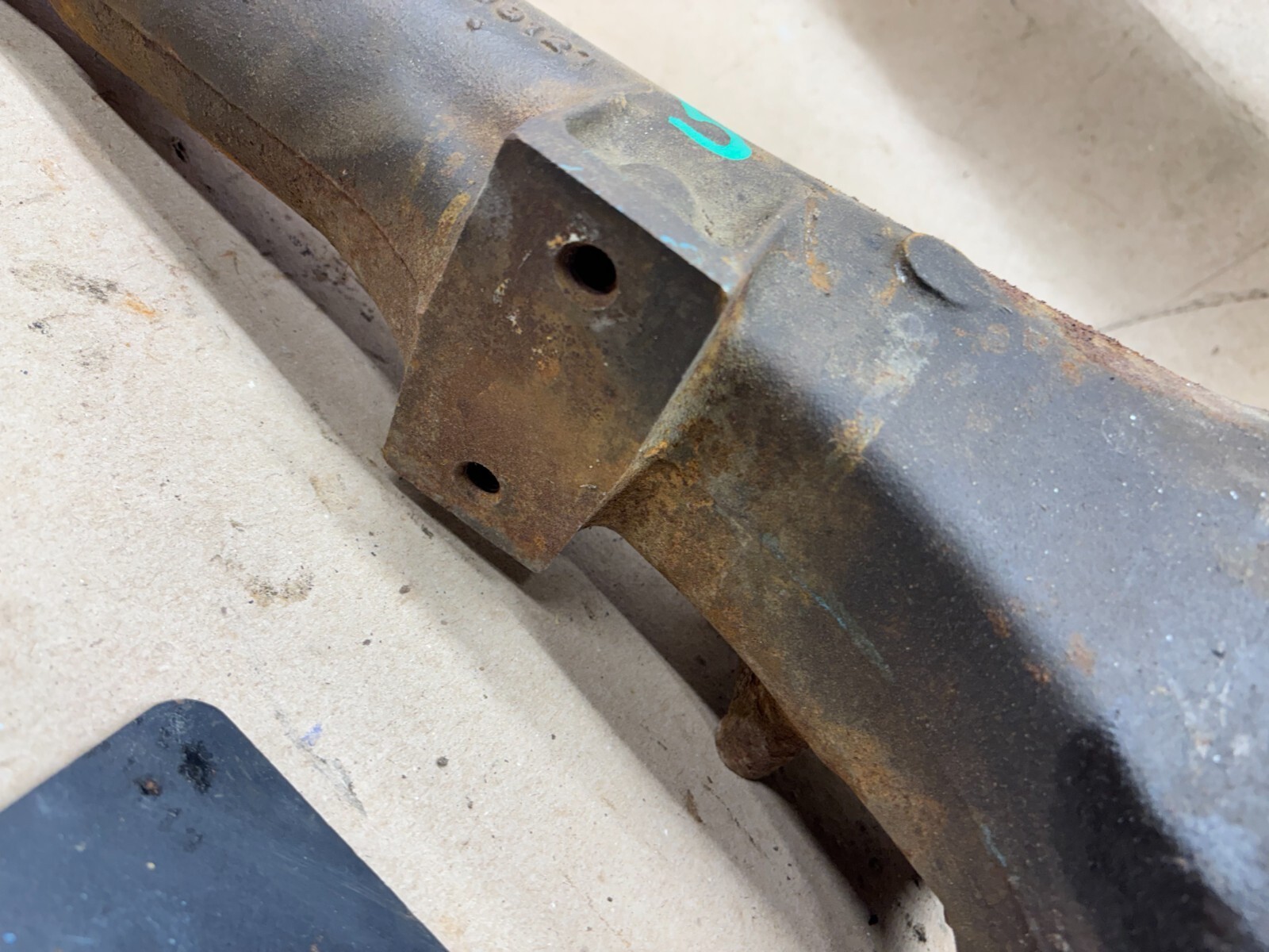 67 69 70 Dodge Plymouth Mopar B Body TailShaft Housing Tailhousing C-99127 4 SP