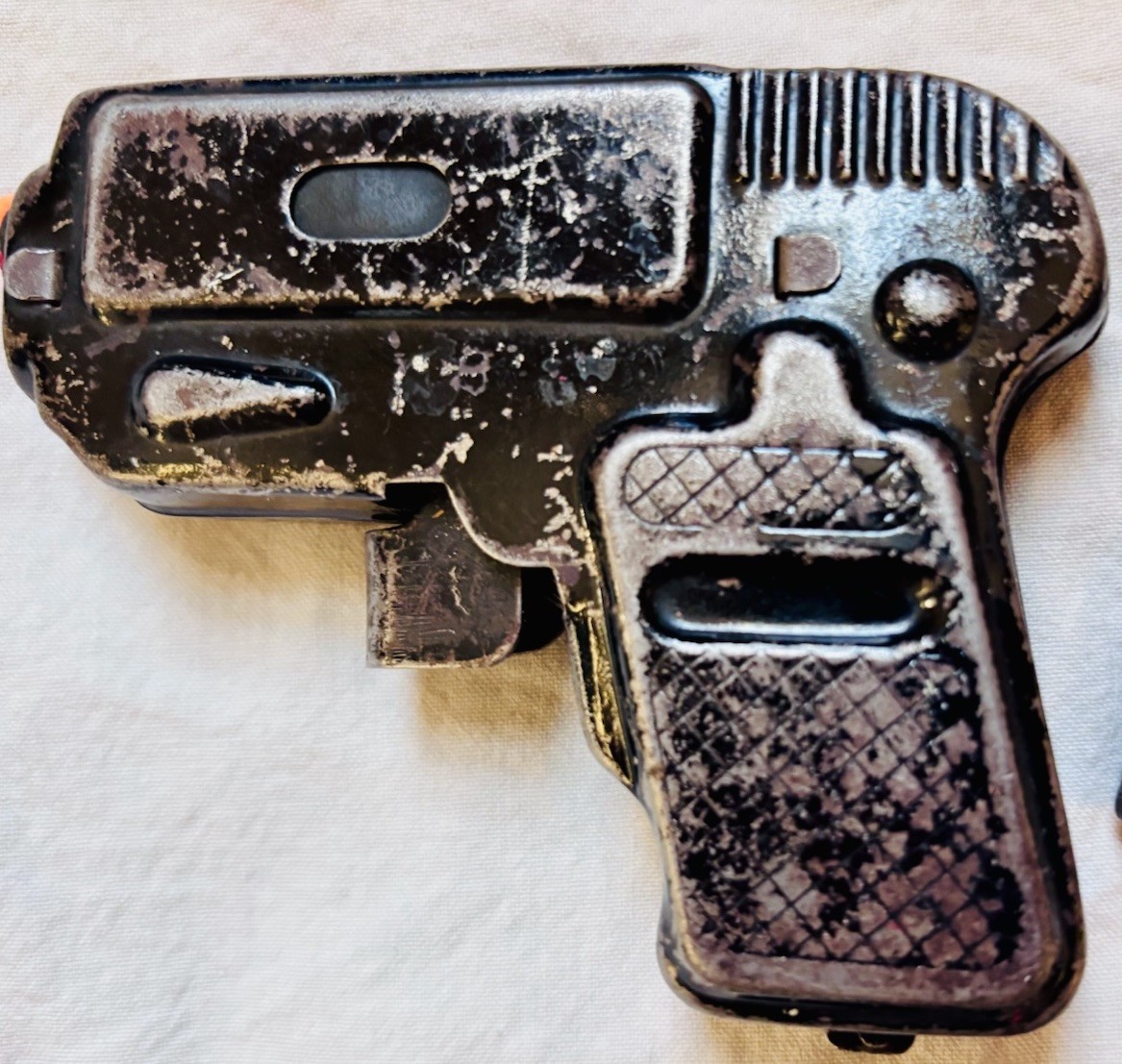 Marx G-Man Automatic 1940's Vintage Metal Wind Up Toy Pistol