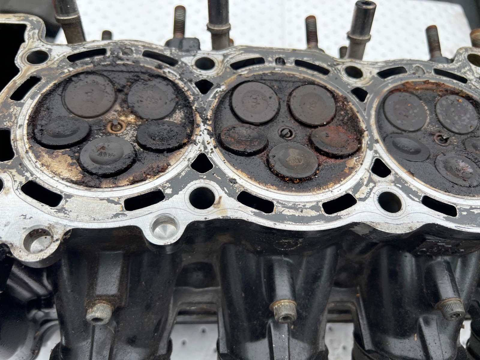 1998-2001 Yamaha R1 Yzf 1000 engine motor cylinder head camshaft cam valve cover