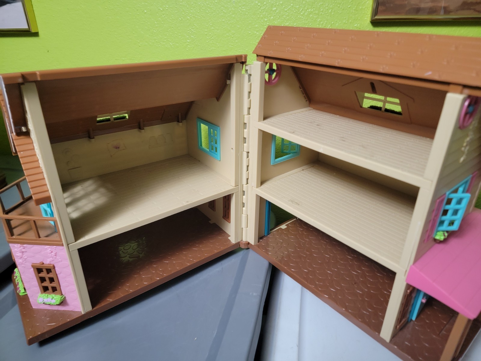 Li’l Woodzeez Honeysuckle Hillside House Cottage LOL Dollhouse ONLY Large