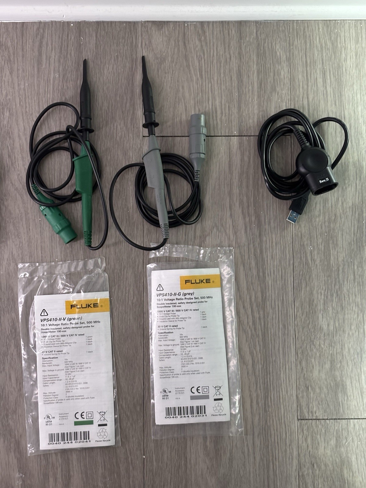 Fluke 190-204 Scopemeter 4CH 200MHz 2.5GS/s w/ Probes & Case