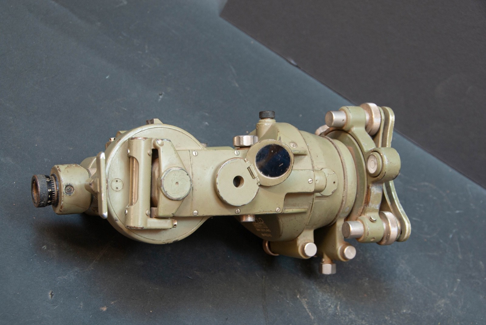 Wild Heerbrugg Theodolite & Case Switzerland No. 42243 Odd Variant. Video.