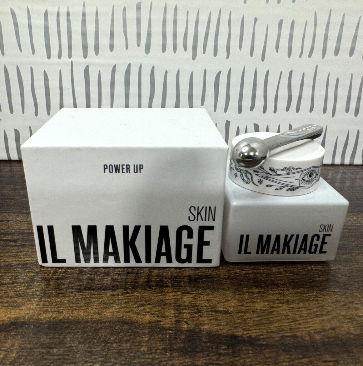 IL MAKIAG POWER UP ANTI AGING BRIGHTNESS BOOSTING EYE TREATMENT 0.5 OZ