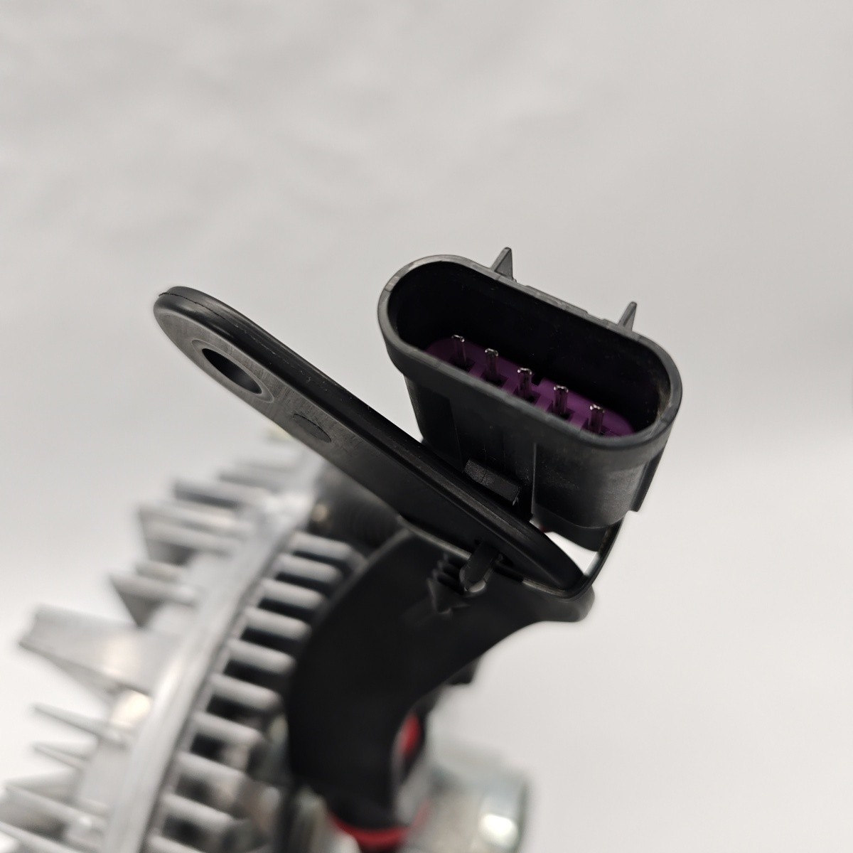 Radiator Cooling Fan Clutch for 13-18 Ram 2500 3500 4500 6.7L Cummins 52014729AC