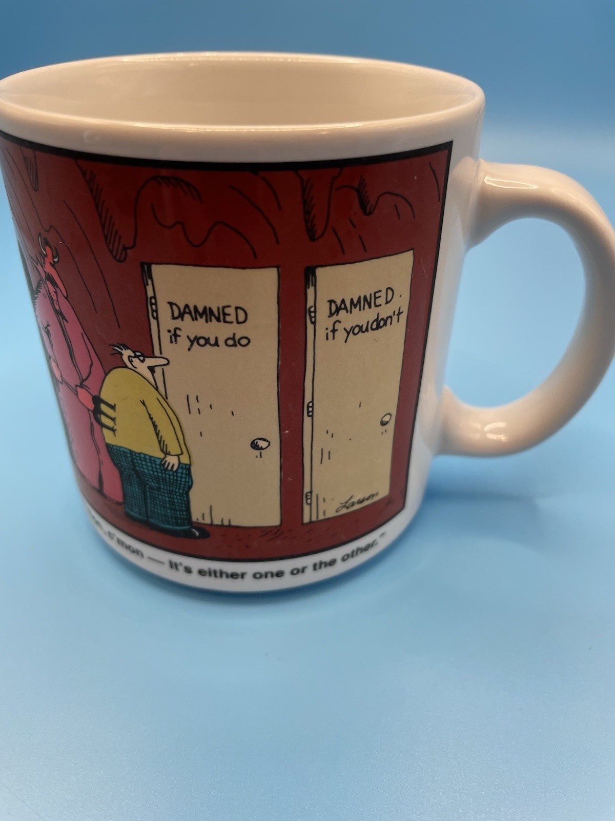 Far Side Gallery “Damned If You Do” Coffee Mug Gary Larson 1985 EUC