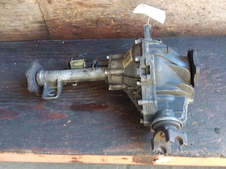 2009-2013 Chevrolet Silverado 1500 Tahoe Front Differential Carrier 3.08 Ratio