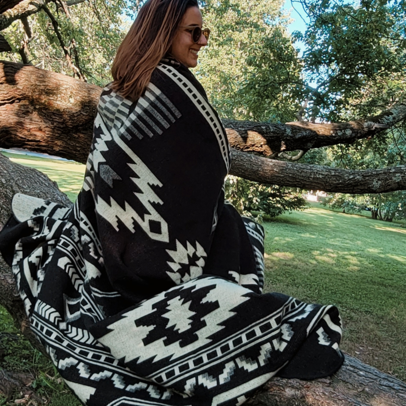 Black Reversible ALPACA Wool THROW BLANKET Andean Southwestern Design 80" X 48"