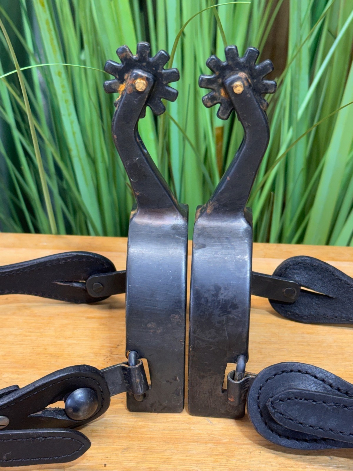 Black Western Spurs w Black Leather Straps