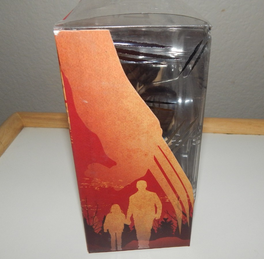 New MARVEL Collectible Set Figures LOGAN & X-23 CosBaby Bobblehead Hot Toys