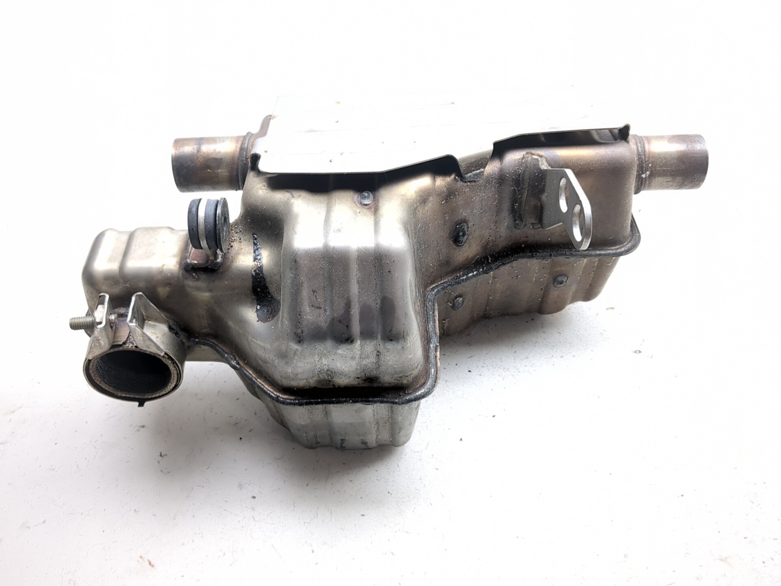 04-09 Triumph Rocket 3 III Exhaust Collector Box Can Pipe Slip-On Silencer