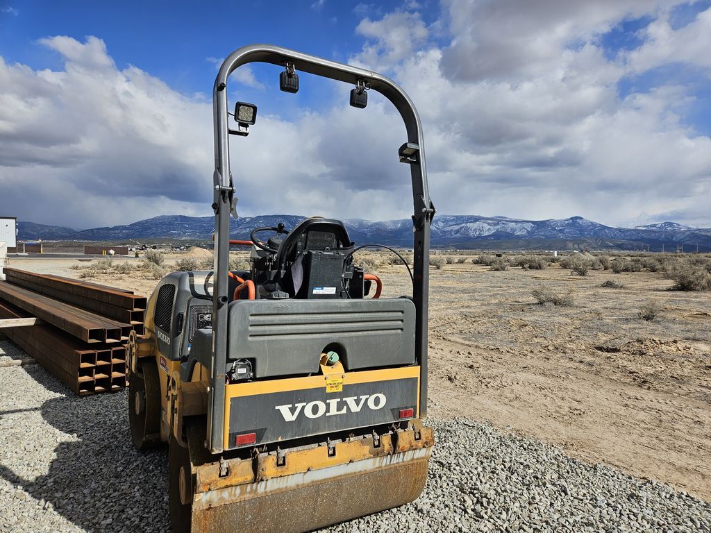 2020 VOLVO DD35B Tandem Smooth Drum Asphalt Roller Compactor # 4320
