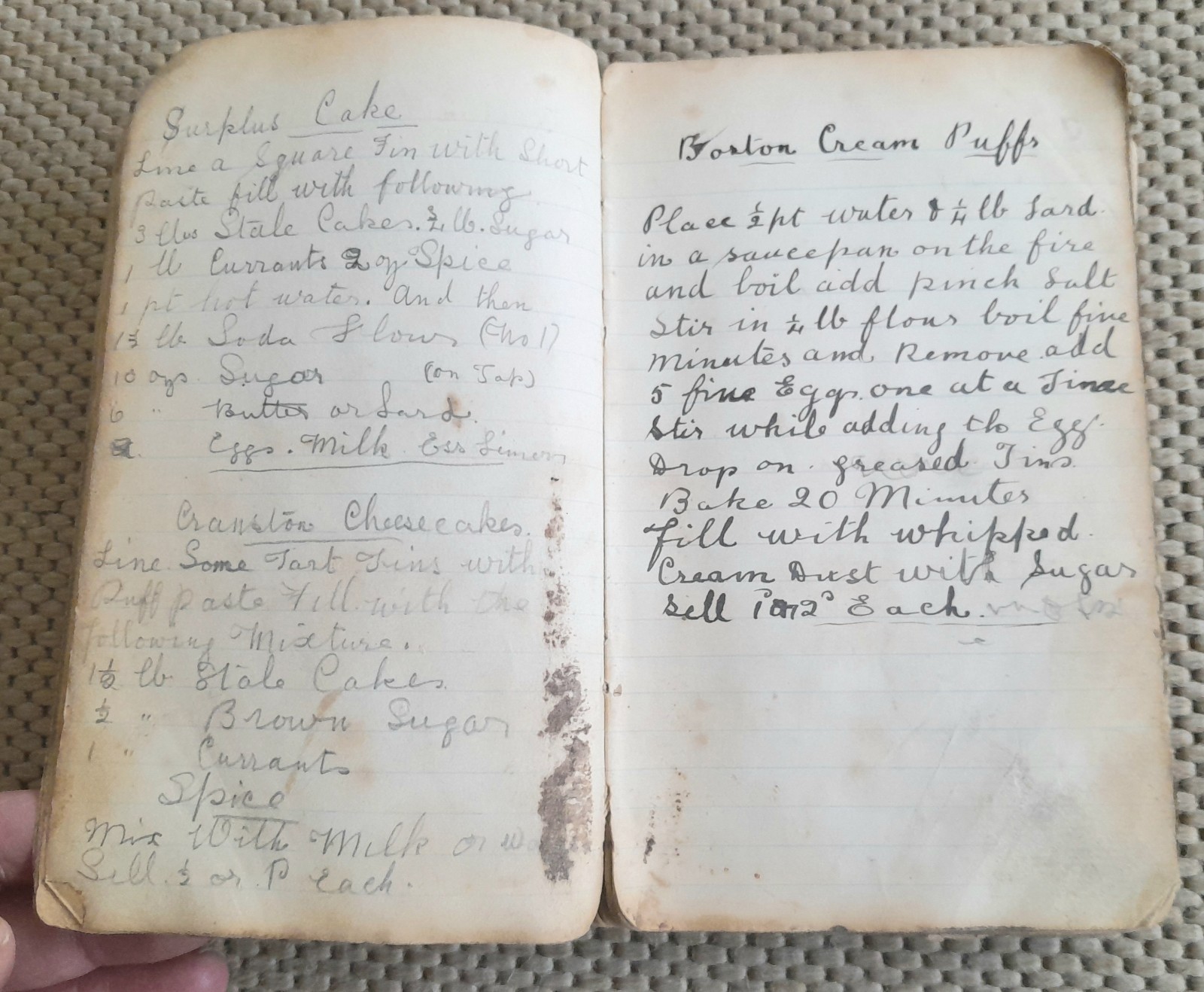 ANTIQUE HANDWRITTEN COOKERY RECIPE NOTEBOOK OF SWEET & SAVOURY DISHES, c1900