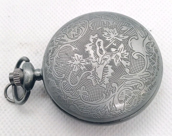 Vintage Style Quartz Pocket Watch Hunter Case Ornate Floral New Battery Works