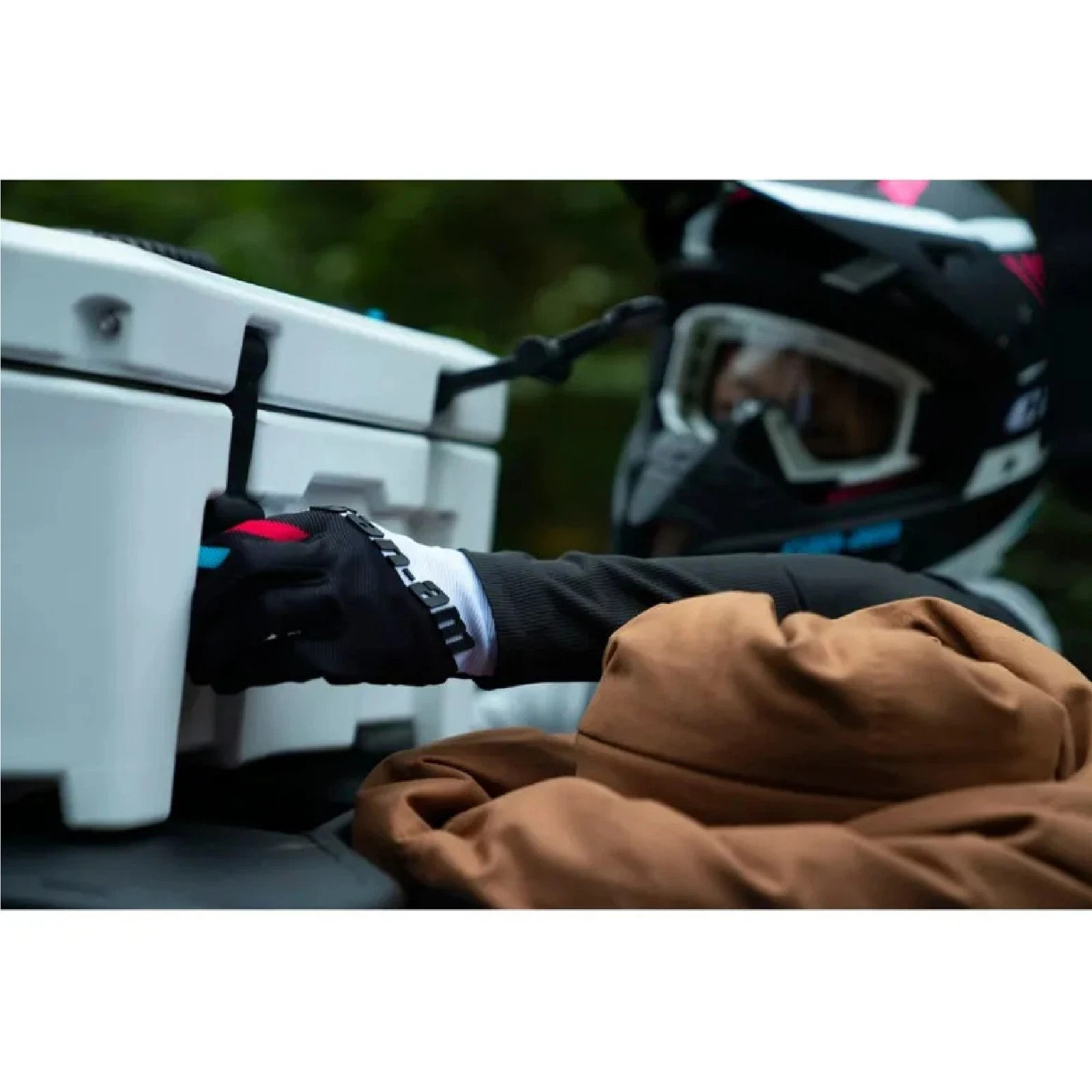 LinQ 4.2 US Gal (16L) White Cooler OEM #295100698