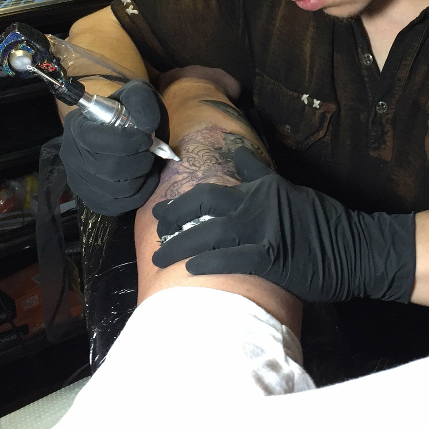 Adenna PHM915 Phantom Powder Free Exam Latex Gloves, Medium, Black Case/10