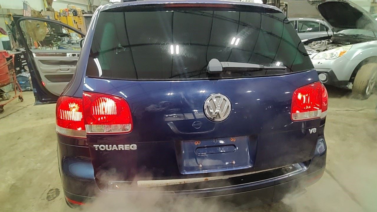 (LOCAL PICKUP ONLY) Roof Glass Fits 04-10 TOUAREG 7017933