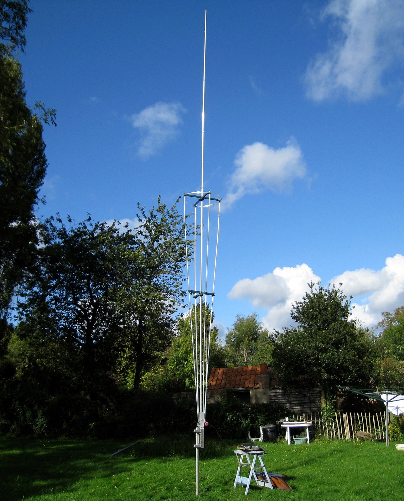 SIRIO NEW VECTOR 4000 10M-HAM TUNABLE ANTENNA BIG VERTICAL, BIG SIGNAL