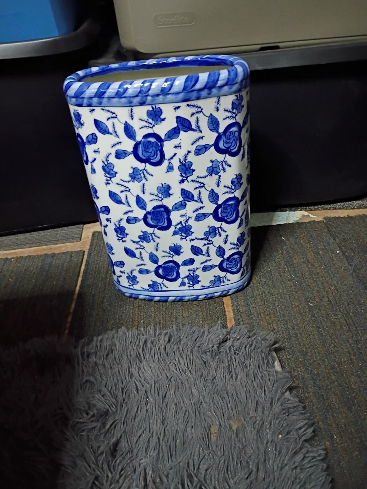 Blue White Floral Ceramic Oval Umbrella Stand for Entryway Foyer Indoor