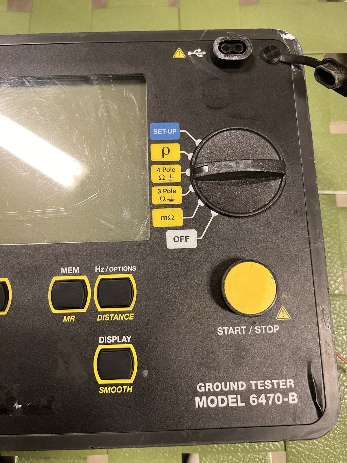 AEMC GROUND RESISTANCE TESTER 6470-B DOES NOT POWER ON