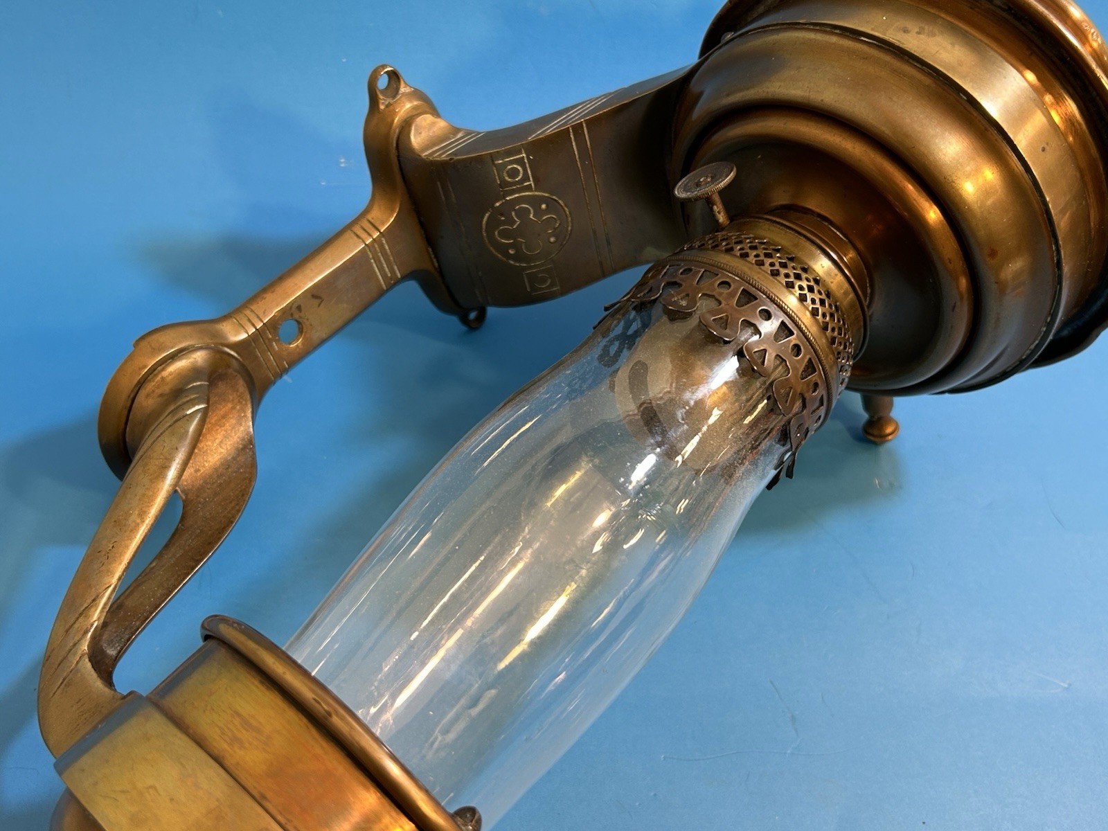 Antique Dayton Manufacturing Chesapeake Ohio Railroad Wall Mount 16” Oil Lamp