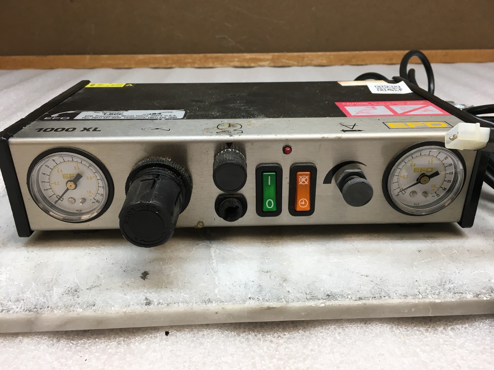 EFD 1000XL Electronic Fluid Adhesive Dispenser Device with Pedal