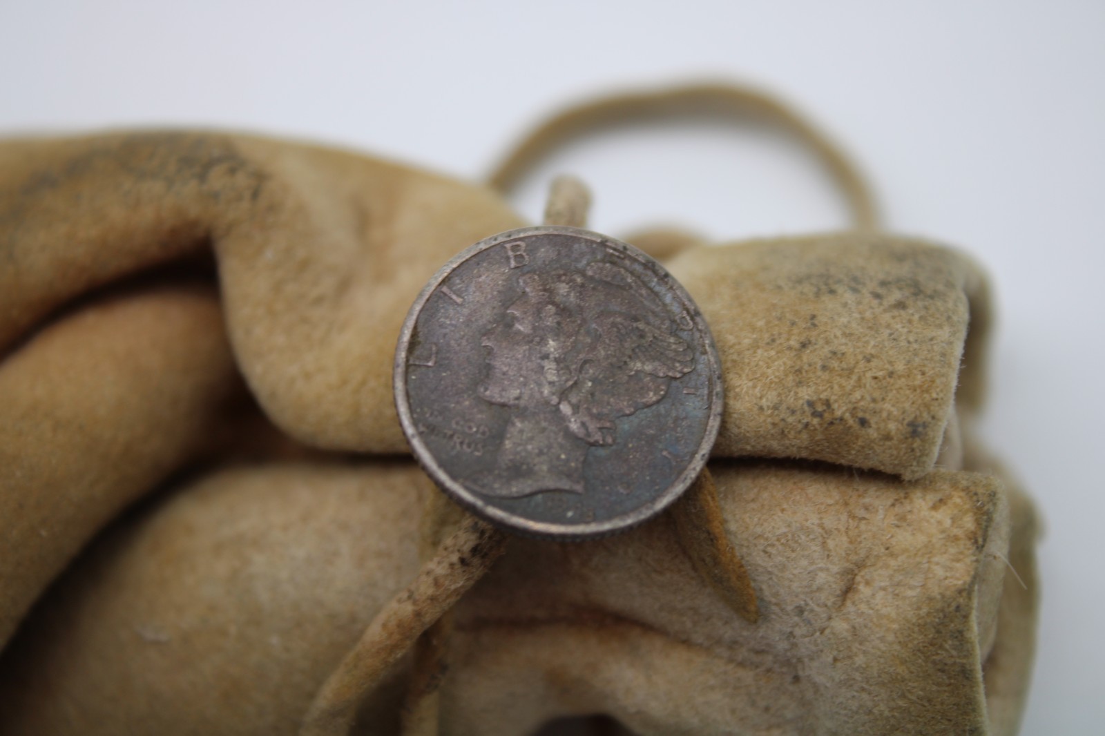 Early Native Zuni Stone Horse Fetish Set With Silver Mercury Dime Bag