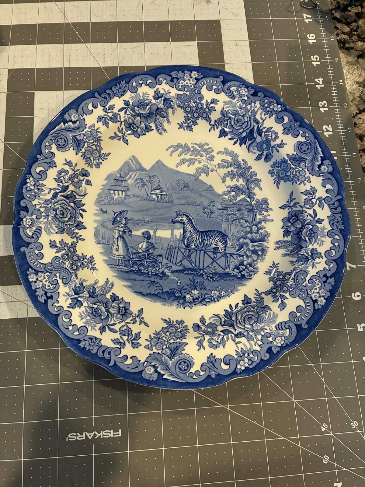 Spode Blue Room Georgian Collection Plates Made in England Mint