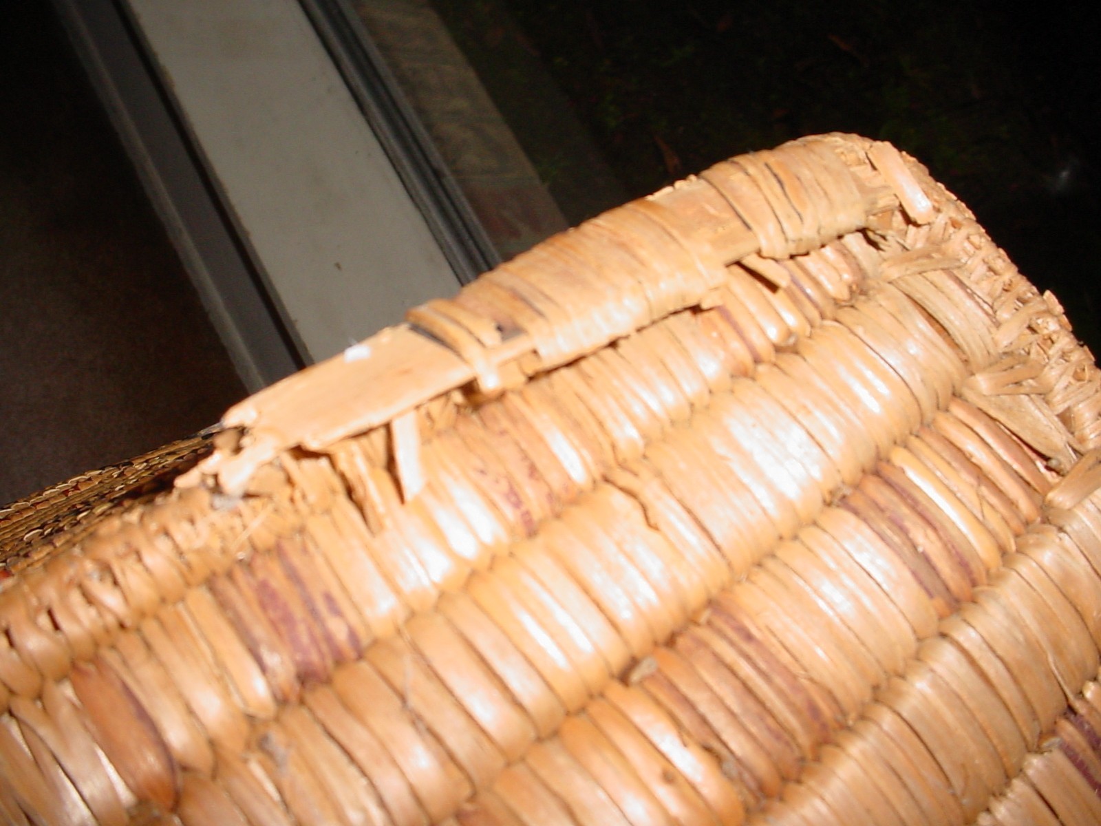 LARGE OLD THOMPSON RIVER SALISH INDIAN BASKET WITH BROKEN HANDLES 17 BY 12 BY 10