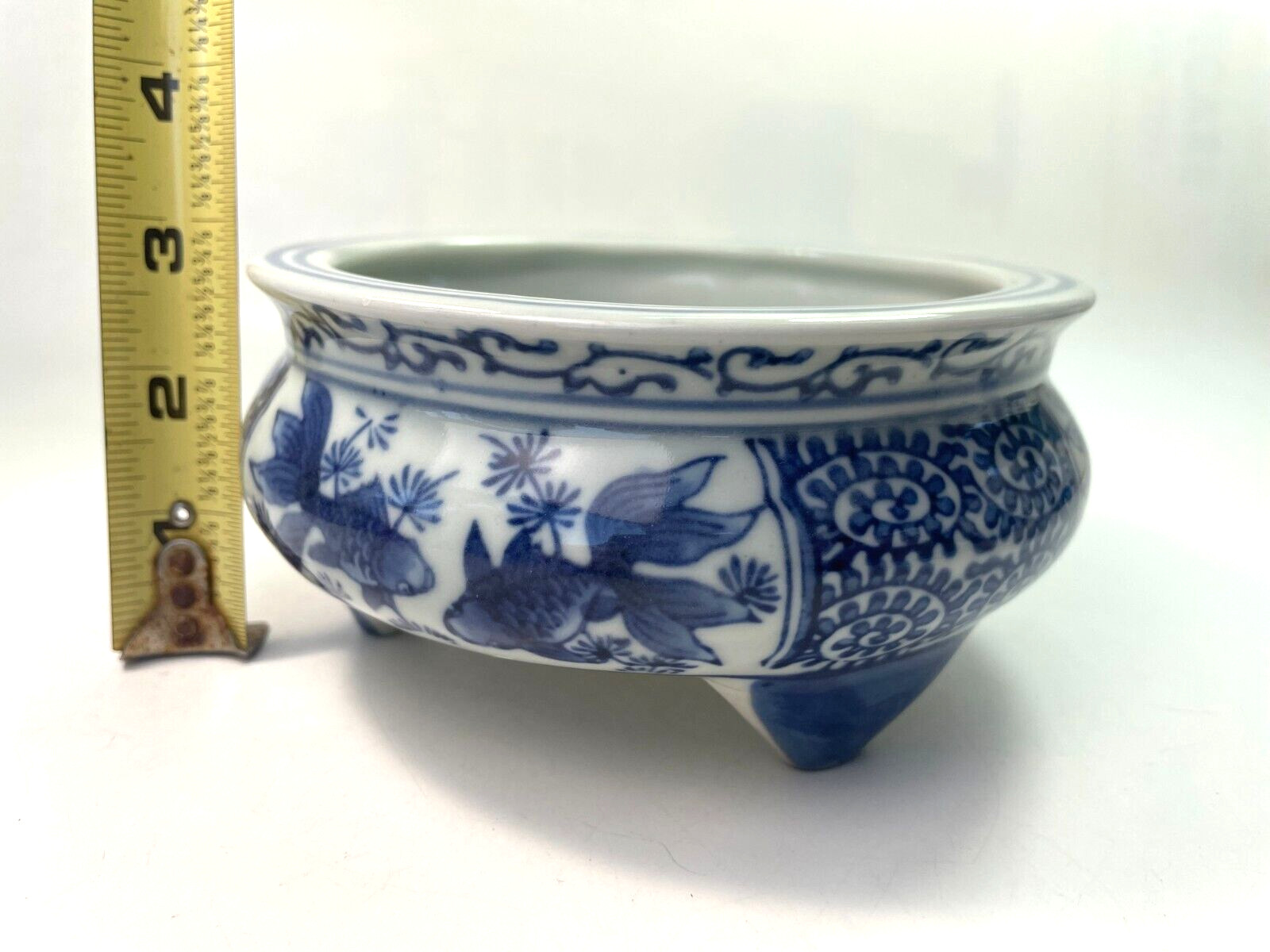 Antique Chinese Tripod Incense Burner Pair Gold Fish Blue & White B60