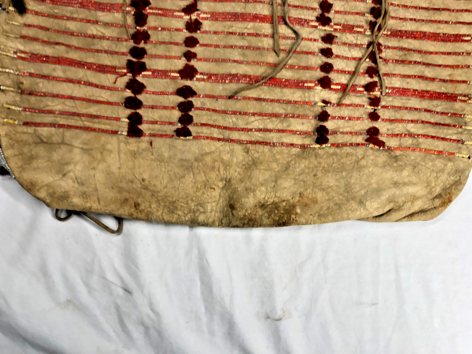 ANTIQUE LATE 1800'S SIOUX TEEPEE BAG OR SADDLE BAG W/ QUILL & BEADED DECORATIONS