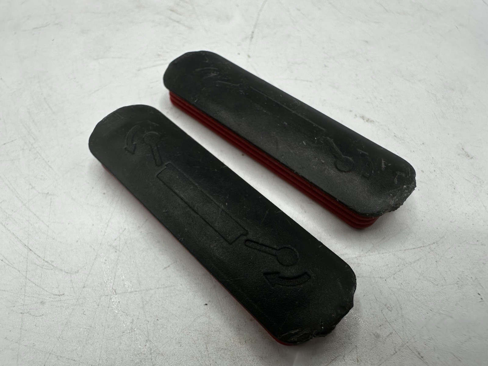 3M 1079 SV-R - Replacement Battery Cover for Comtac III/IV - 1 Pair