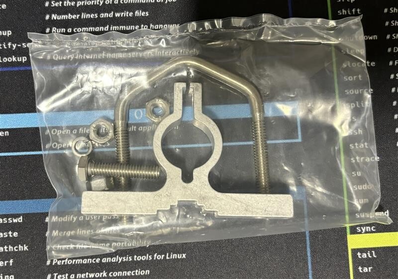 Cisco AIR-ANT2480V-N 2.4GHz 8dBi Omnidirectional Type N Male Connector Antenna