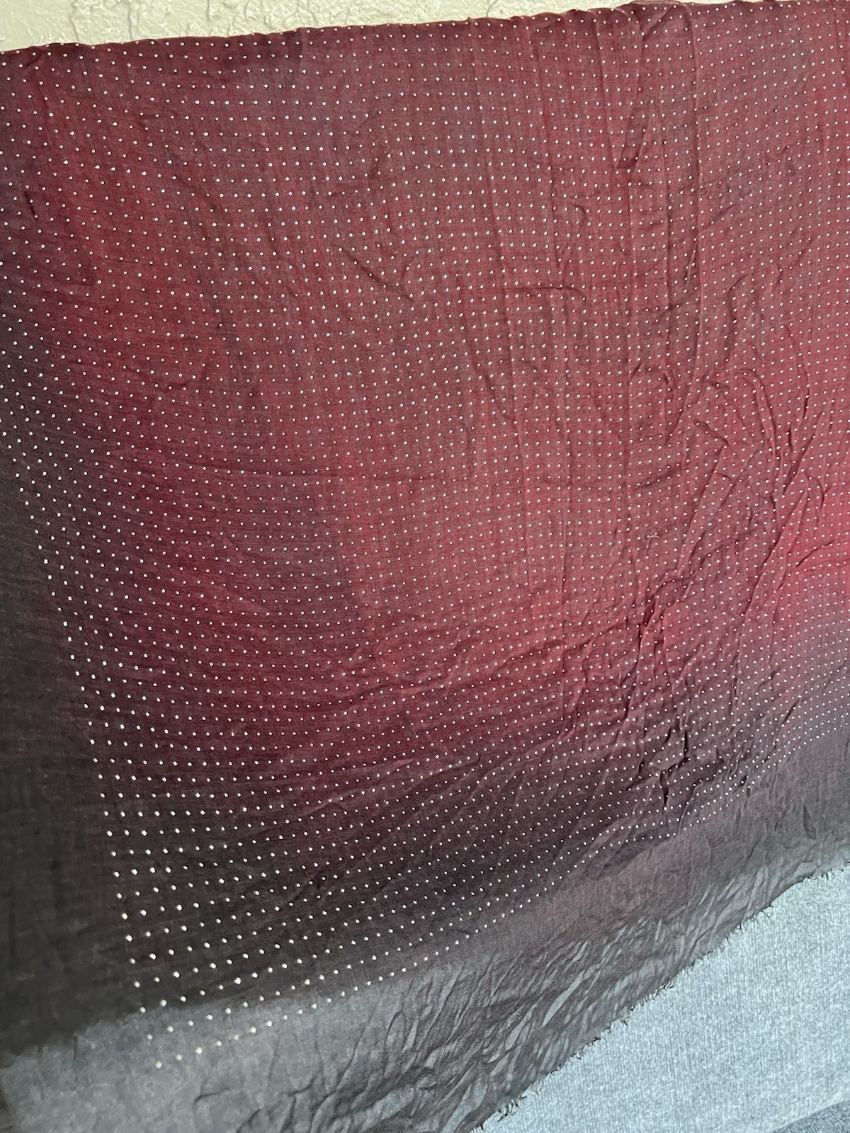 Avant Toi embellished with small silver dots Scarf Ombre Red Black Large 72X57”