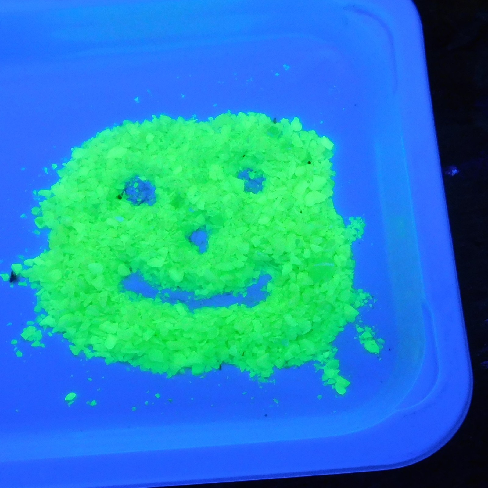 Lot of 2 vials Crushed blacklight Glowing UV Uranium Glass large Vial