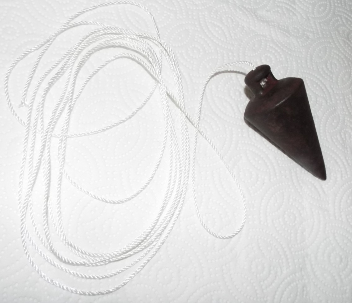 UNMARKED ANTIQUE PLUMB BOB WITH NEW LINE READ!!!