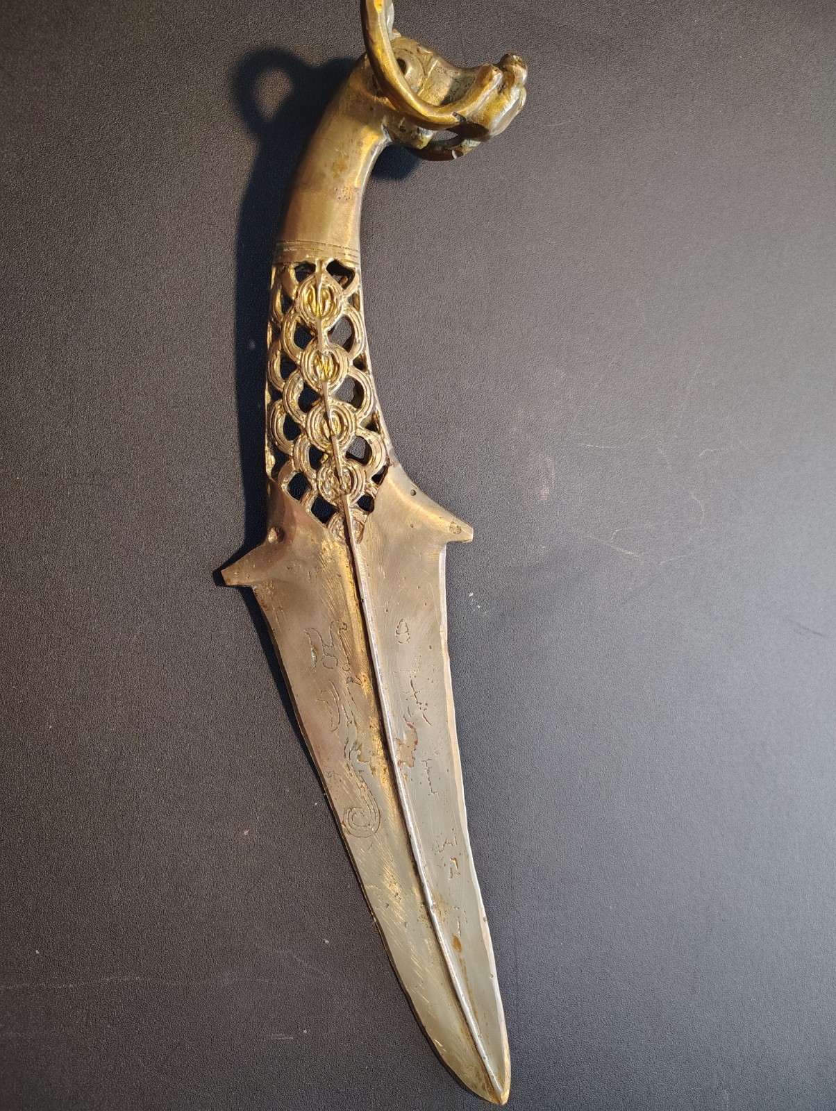 B.C 1500 Shang Noble Dagger RARE!