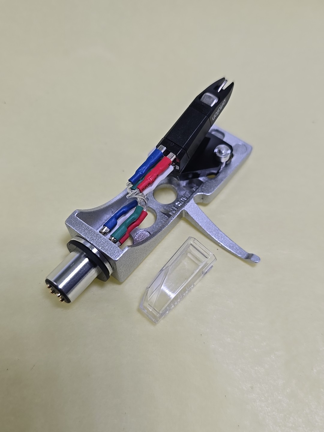 Genuine Ortofon Om10 Cartridge On a Generic Silver TECHNICS STYLE HEADSHELL.