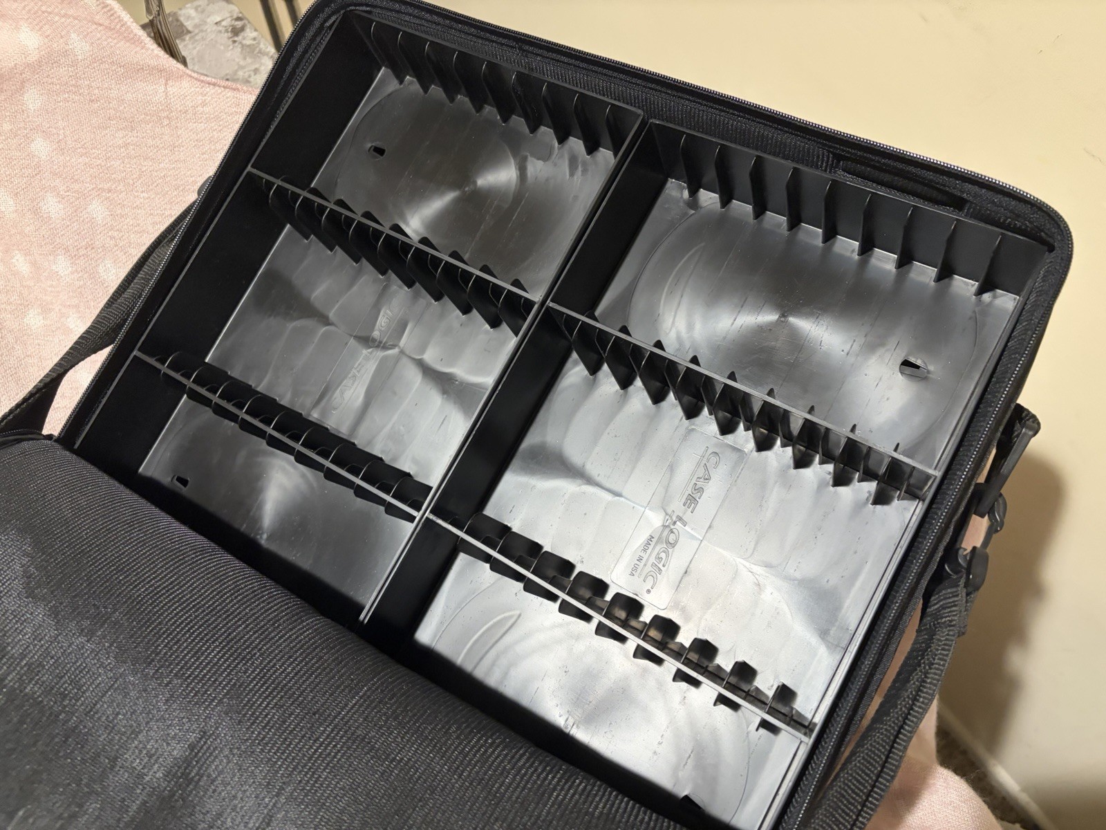 Vintage Case Logic Double Sided 120 Capacity Cassette Storage Travel Case